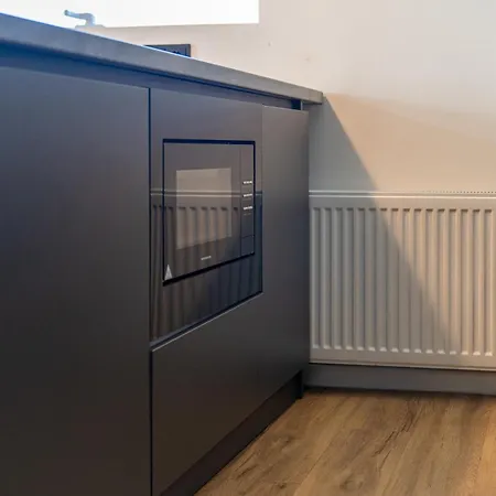 New Fresh Design In The Centre Apartment