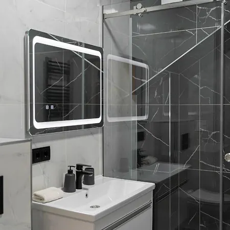 New Fresh Design In The Centre Apartment Chisinau