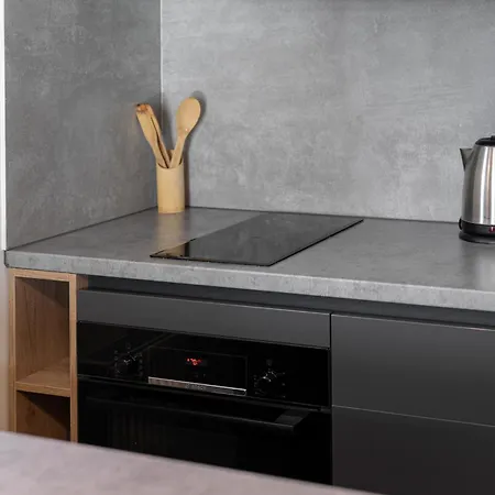 New Fresh Design In The Centre Apartment
