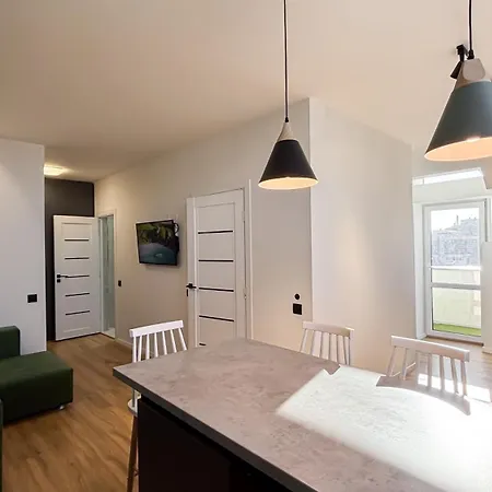 Apartment New Fresh Design In The Centre