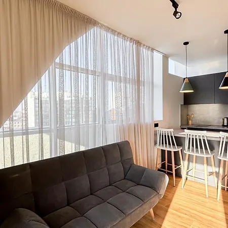 New Fresh Design In The Centre Apartment Chisinau